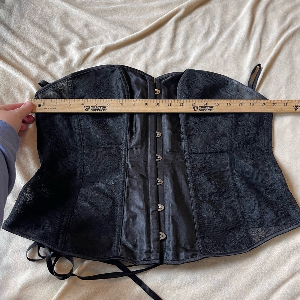 Adore me black lace corset lingerie top - Picture 9 of 10